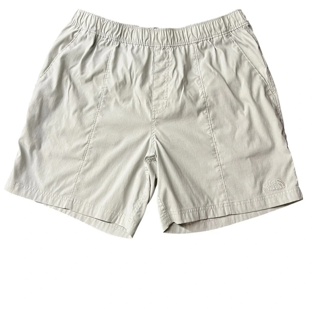 The North Face Men’s Light Gray Green Athletic Shorts Size Large
